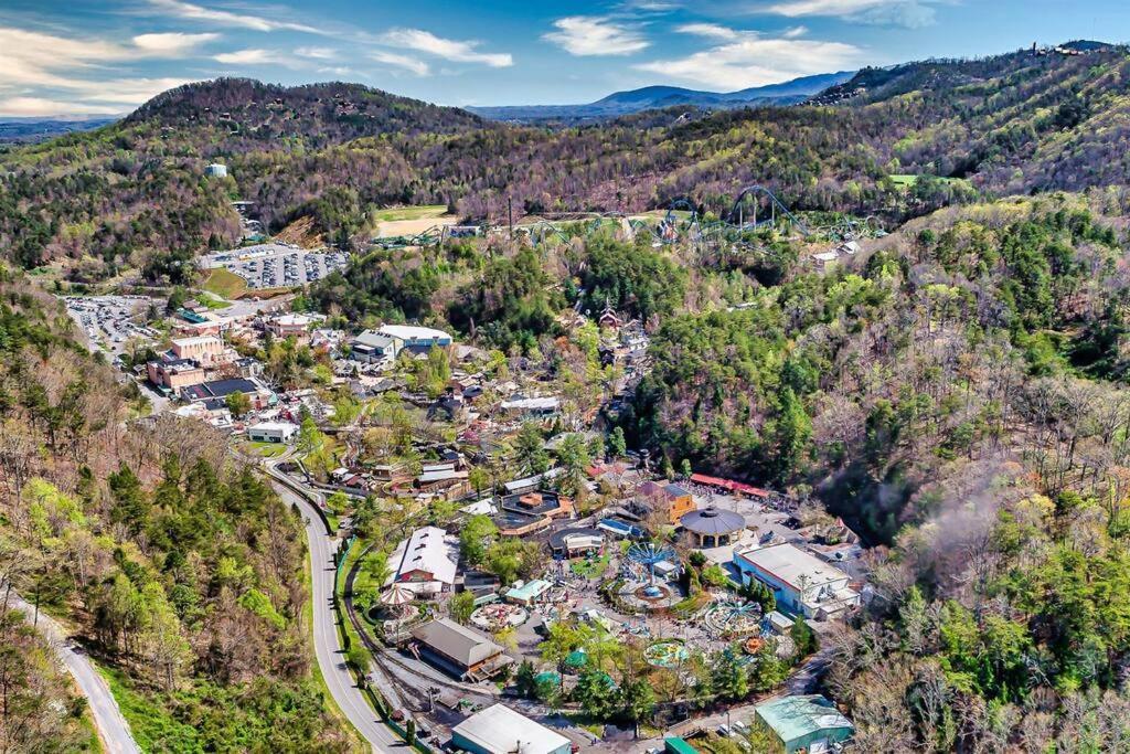 Lazy Fox Retreat Villa Sevierville Exterior photo