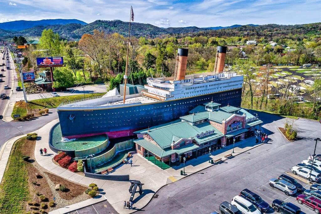 Lazy Fox Retreat Villa Sevierville Exterior photo